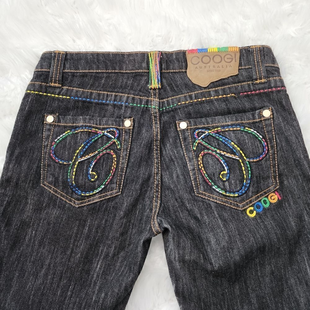 COOGI EMBROIDERED DENIM SHORTS SIZE 7/8 DARK WASH - Picture 8 of 12